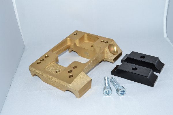 MAGNESIUM INCLINED ENGINE MOUNT FOR 32MM TUBE - WITH HOLES - WITH BRACKETS